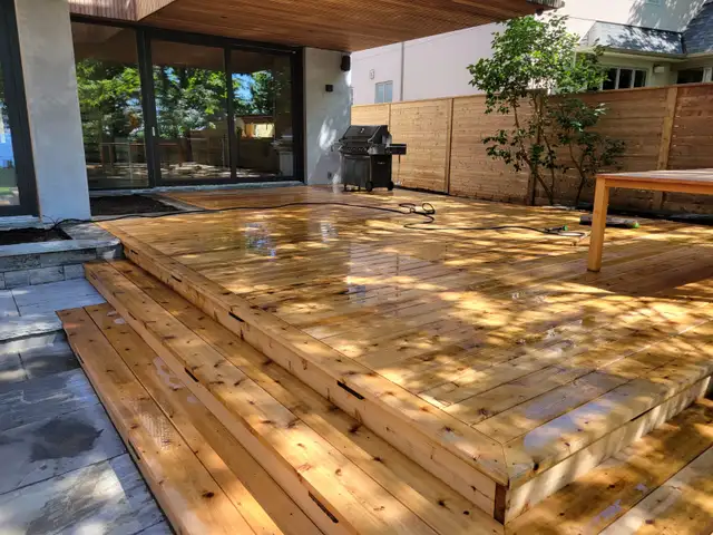 CUSTOM DECK BUILDER439247106380943361