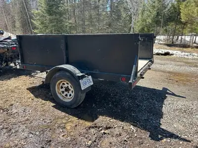 great heavy duty utility trailer 4x8 has 2’ high walls with channels at the top to slide in a peice...