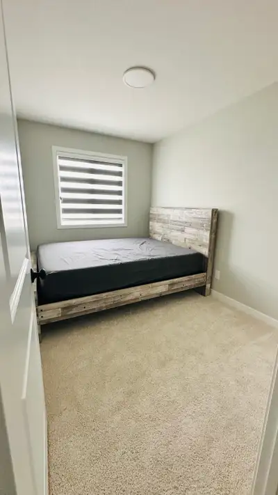 Private Room for Rent in Rangeview SE next to Seton & Mahogany Brand New House - Only 5 Minutes from...