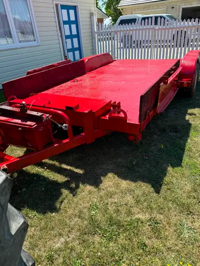 Steel car hauler for sale. Tandem axle, drum brakes on front wheels. Hydraulic brakes. Bob tail at b...