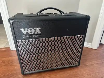 VOX Valvetronix AD30VT Guitar Amp, View more
