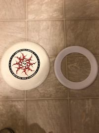 2 Plastic Flying Discs . 