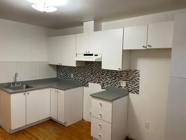 A LOUER VERDUN 4 1/2 FOR RENT $1325/MOIS -  LE 1 JUILLET 2026