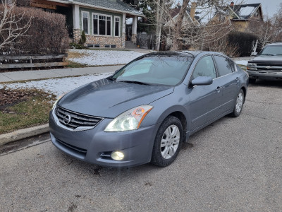 Nissan Altima 2010 is in GREAT condition
