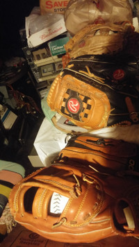 BASEBALL(SOFTBALL)  GLOVES