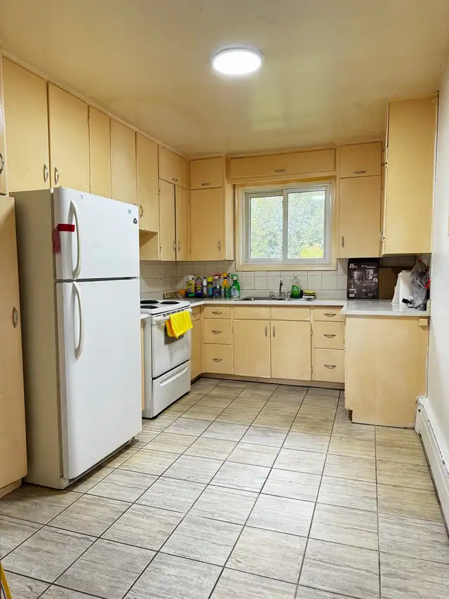 2 Bedrooms Apart for rent -Open House on Oct 24, 12 noon  -1 pm