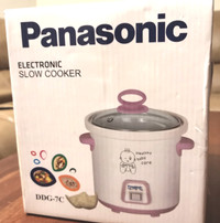 Electronic Slow cooker Panasonic small size NEW  ceramic liner