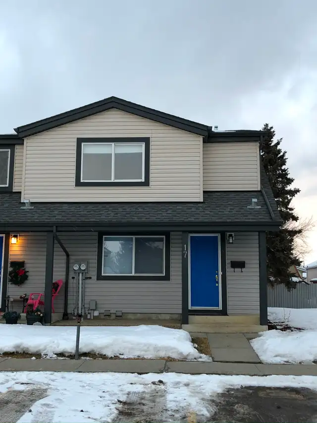 Bright & Spacious 3 Bedroom  near West Edmonton Mall - $1650