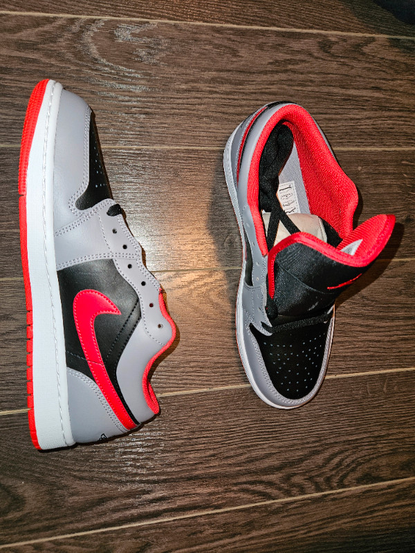 Jordan 1 low, brand new, mens 9.5, $100 in Men's Shoes in City of Halifax - Image 2