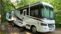 2011 Forest River Georgetown 350TS for sale.  36 ft Class A gas 