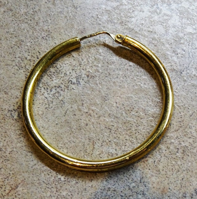 18K Gold 35mm HOOP EARRING single only ITALY AZARRO large 35mm in Jewellery & Watches in Brantford - Image 2