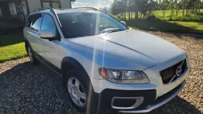 2010 Volvo XC70 T6 AWD – Fully Loaded – Excellent Condition Selling my 2010 Volvo XC70 T6 AWD in exc...