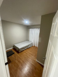 ROOM FOR RENT NEAR NAIT- $500/MNTH + $500 dd