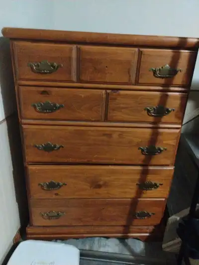 5 drawer dresser all wood. No longer needed. Located Little Britain ON . Call text or email. $15 or...