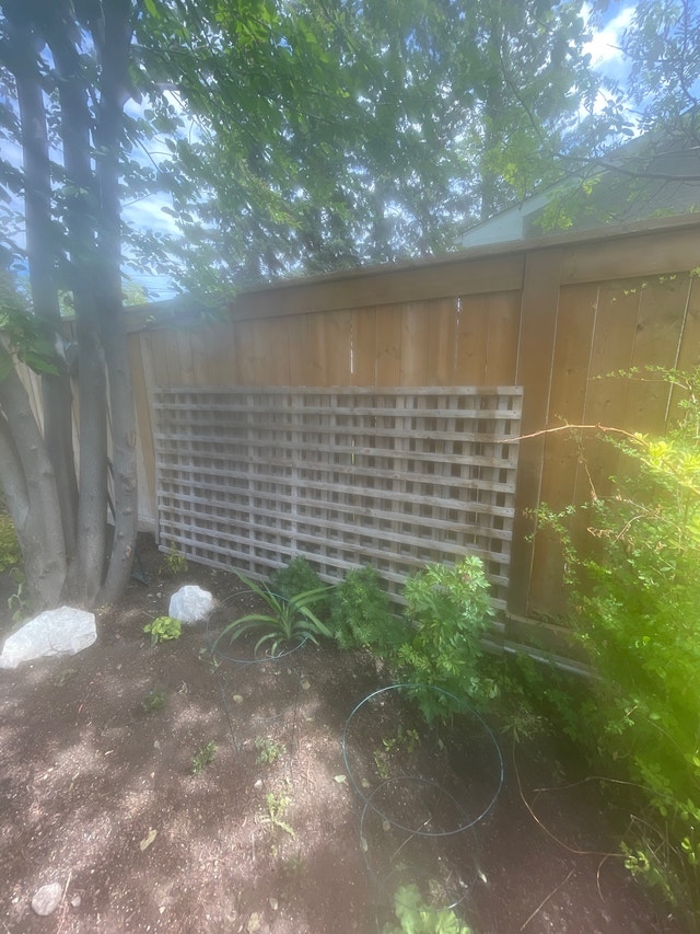 Garden lattice and pallets Patio & Garden Furniture Calgary Kijiji