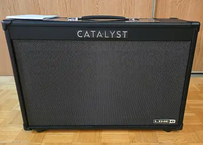 Mint condition User guide and power cord included The Catalyst 200 combo amplifier operates like a t...