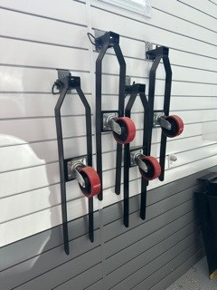 Car stacker in Other Parts & Accessories in North Bay - Image 2