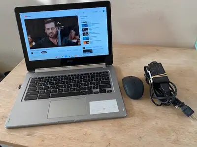 Acer Chromebook R13. NO. HOLDS. Touch Screen. 2 in 1 laptop / tablet. WORKS PERFECTLY. - 13.3” Full...