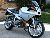 2001 BMW R1100S  ** SOLD pending pickup **