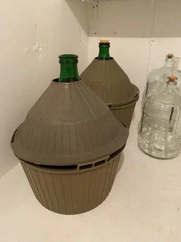 54L Demijohns for Wine in Hobbies & Crafts in St. Catharines - Image 2
