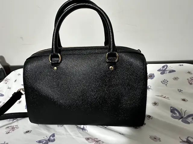 Coach Purse Satchel in Bags & Luggage in Markham / York Region - Image 3