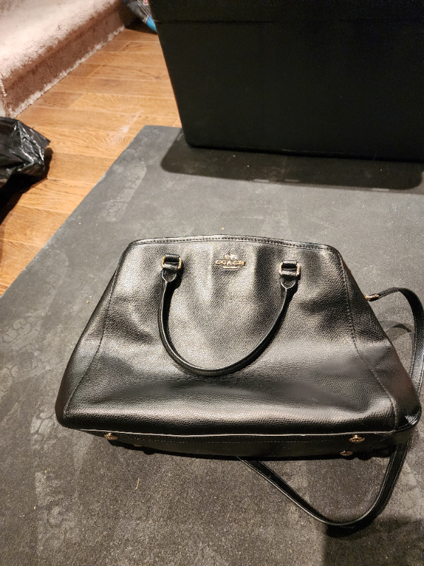 Coach purse cross body bag, satchel dans Femmes - Sacs et portefeuilles  à Ville de Montréal