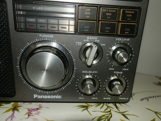 Panasonic RF-1405 PSB, AIR, FM, AM Radio. in General Electronics in City of Halifax - Image 3