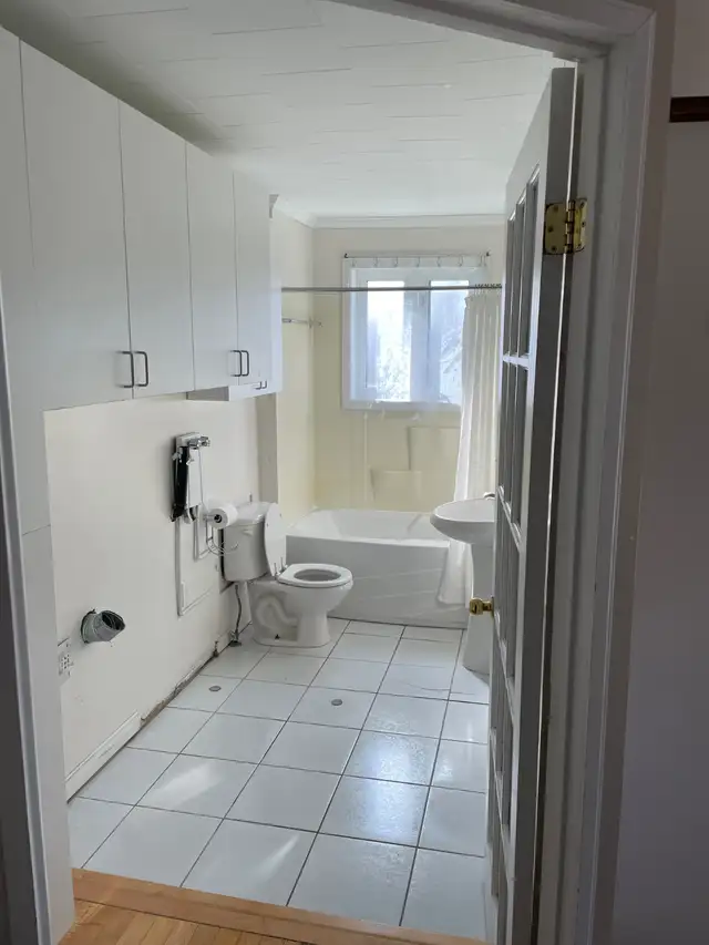 Appartement 4 1/2 à louer in Long Term Rentals in Saguenay - Image 7
