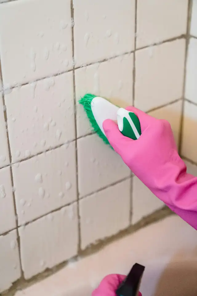 Bathroom & Kitchen Mould Removal – Affordable & Fast in Cleaners & Cleaning in City of Toronto - Image 6