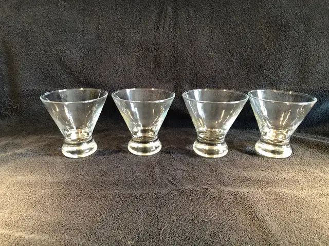 Cocktail Glasses - set of 4 (Brampton) in Other in Mississauga / Peel Region - Image 5