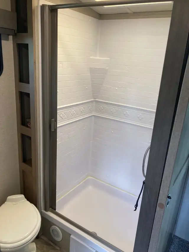 Camper trailer in Travel Trailers & Campers in Regina - Image 5