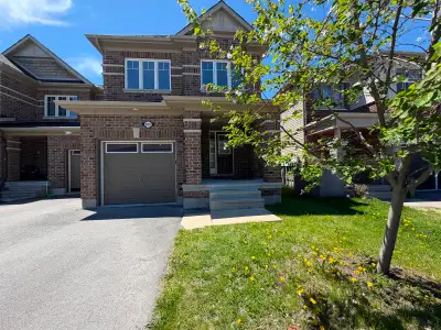 Rental Property Information: Location: 810 Stallion Cres, Stittsville, ON K2S 0Y4 Rental Type: Townh...