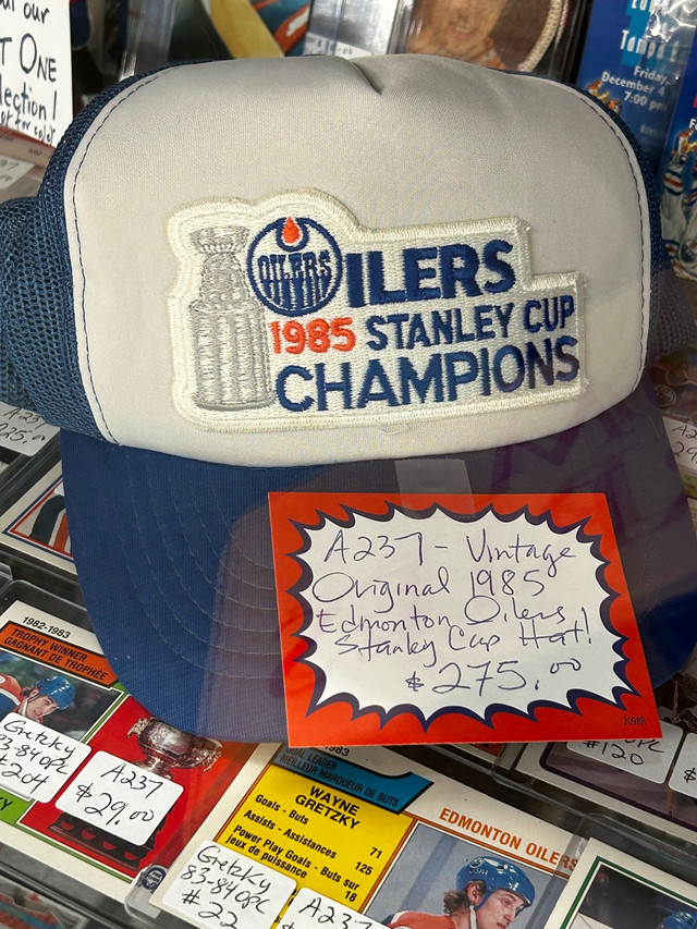 1985 Stanley Cup Hat Edmonton Oilers Gretzky Hat Showcase 305 in Arts & Collectibles in Edmonton