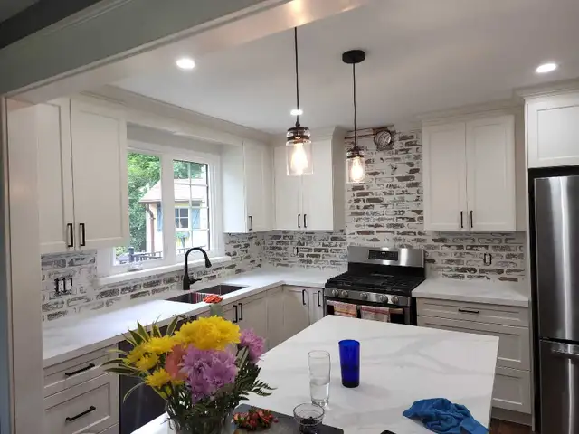 backsplash plus441978989818695681
