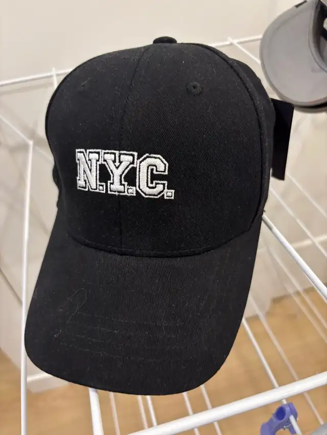 New Era Cap in Men's in City of Halifax - Image 3