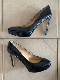 Platform pump heels, size 8 - like NEW, worn once
