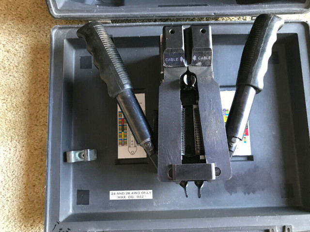 AMPHENOL Termination Tool Crimper Amphenol 494-57 W/CASE FOR 157 in Hand Tools in Calgary