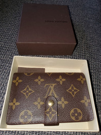 Louis Vuitton lady wallet