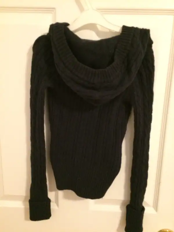 Girl's Abercrombie Sweater-Small / AE Jeans +  Shorts (0, 00)63234604191873124
