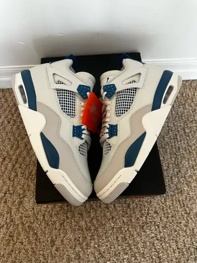 Jordan 4 Retro, View more
