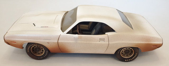 1:18 Vanishing Point 1979 Dodge Challenger R/T Hemi in Arts & Collectibles in Kawartha Lakes - Image 2