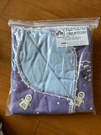 NEIGLOO AND ESKIMO UNUSED HANDMADE FLANNEL BABY BLANKET GIFT