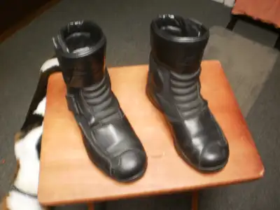 Very comfortable waterproof touring boots. Gortex lined. A little wear on the sole , otherwise excel...