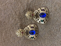 BEAUTIFUL BRAND NEW STATEMENT EARRINGS