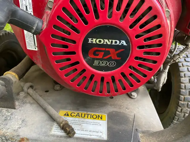 Industrial Hot/Cold water pressure washer in Other in Williams Lake - Image 6