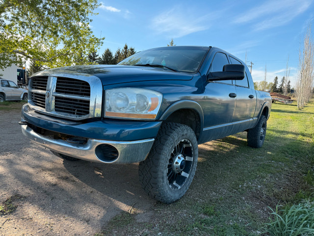 2006 ram 2500 mega cab in Cars & Trucks in Medicine Hat - Image 3