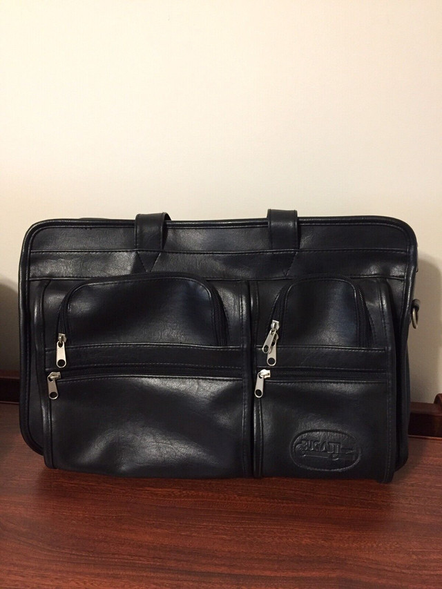 Bugatti Briefcase/Laptop in Laptop Accessories in Ottawa