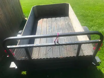 In great condition Grey Cargo Trailer. From Canadian Tire. 1001lbs axel. 4.1wx7.5l. 2”ball. Comes wi...