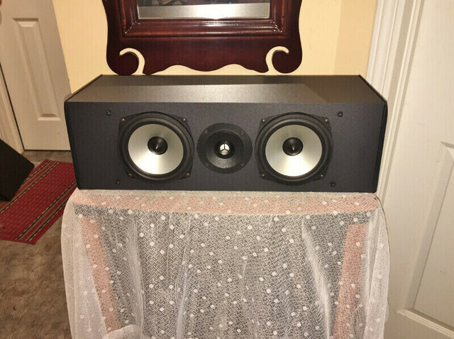 Paradigm CC-170 v3 - Clean and Clear Sounding in Speakers in Saint John - Image 2