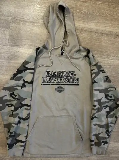 Harley Davidson Calgary Camouflage Hoodie - Large , View more